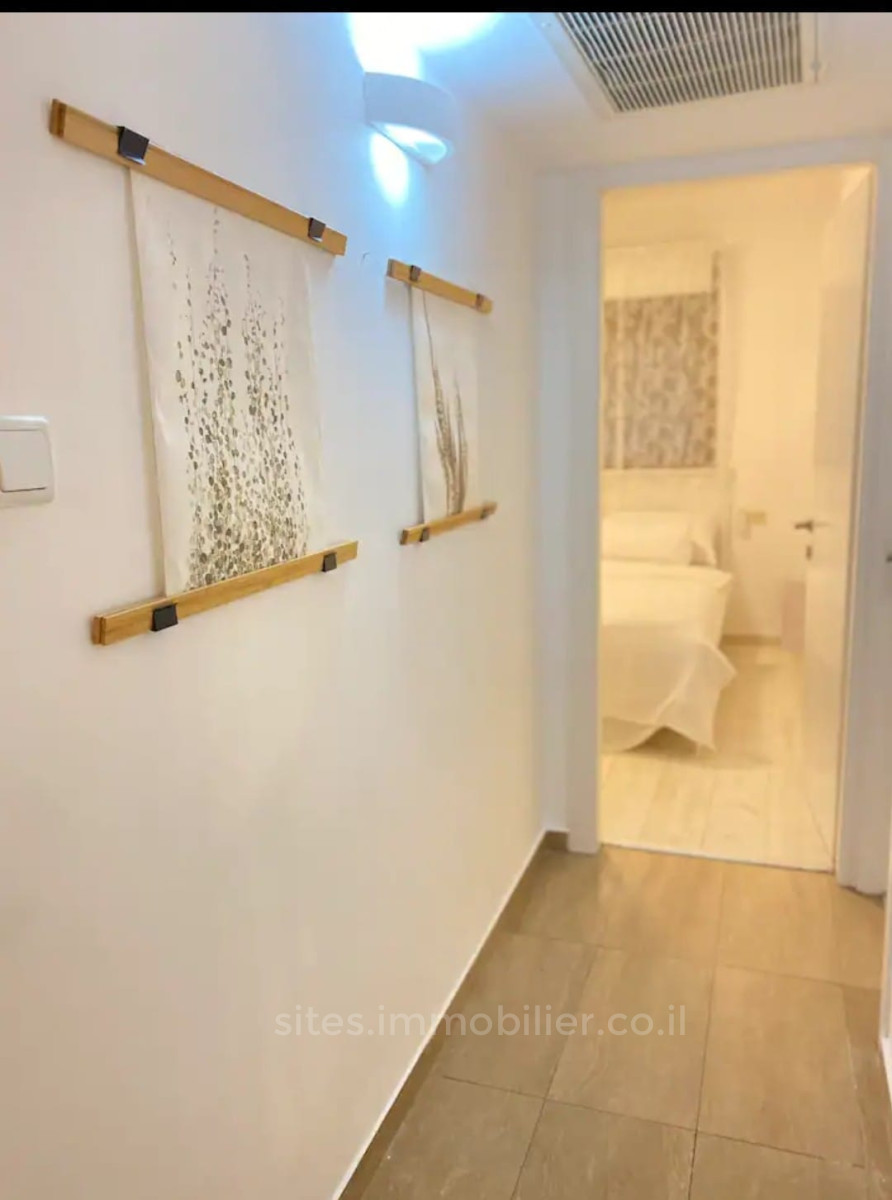 Apartamento 3 cômodos  Tel Aviv Primeira linha de mar 457-IBL-1294