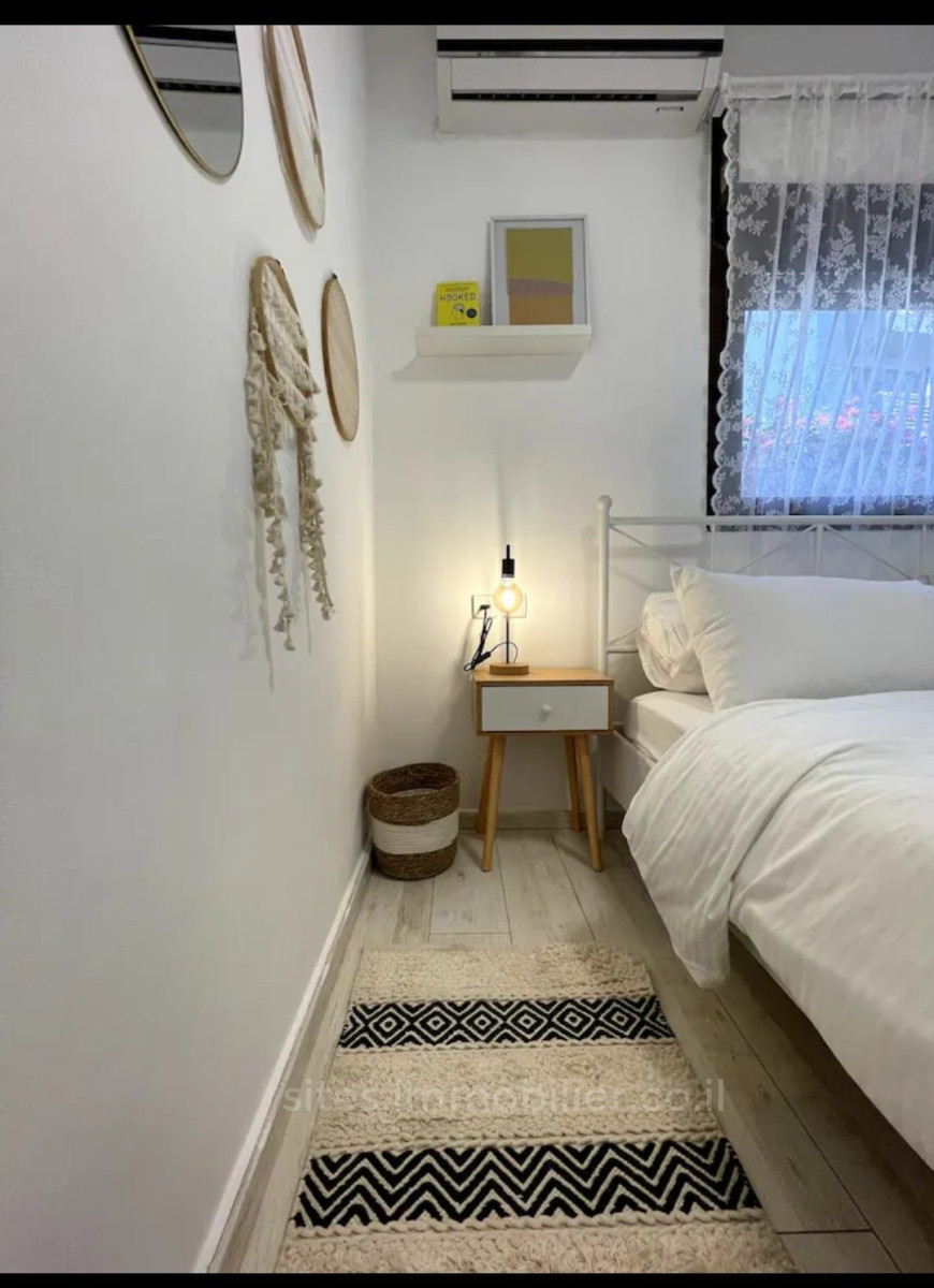 Apartamento 3 cômodos  Tel Aviv Primeira linha de mar 457-IBL-1294