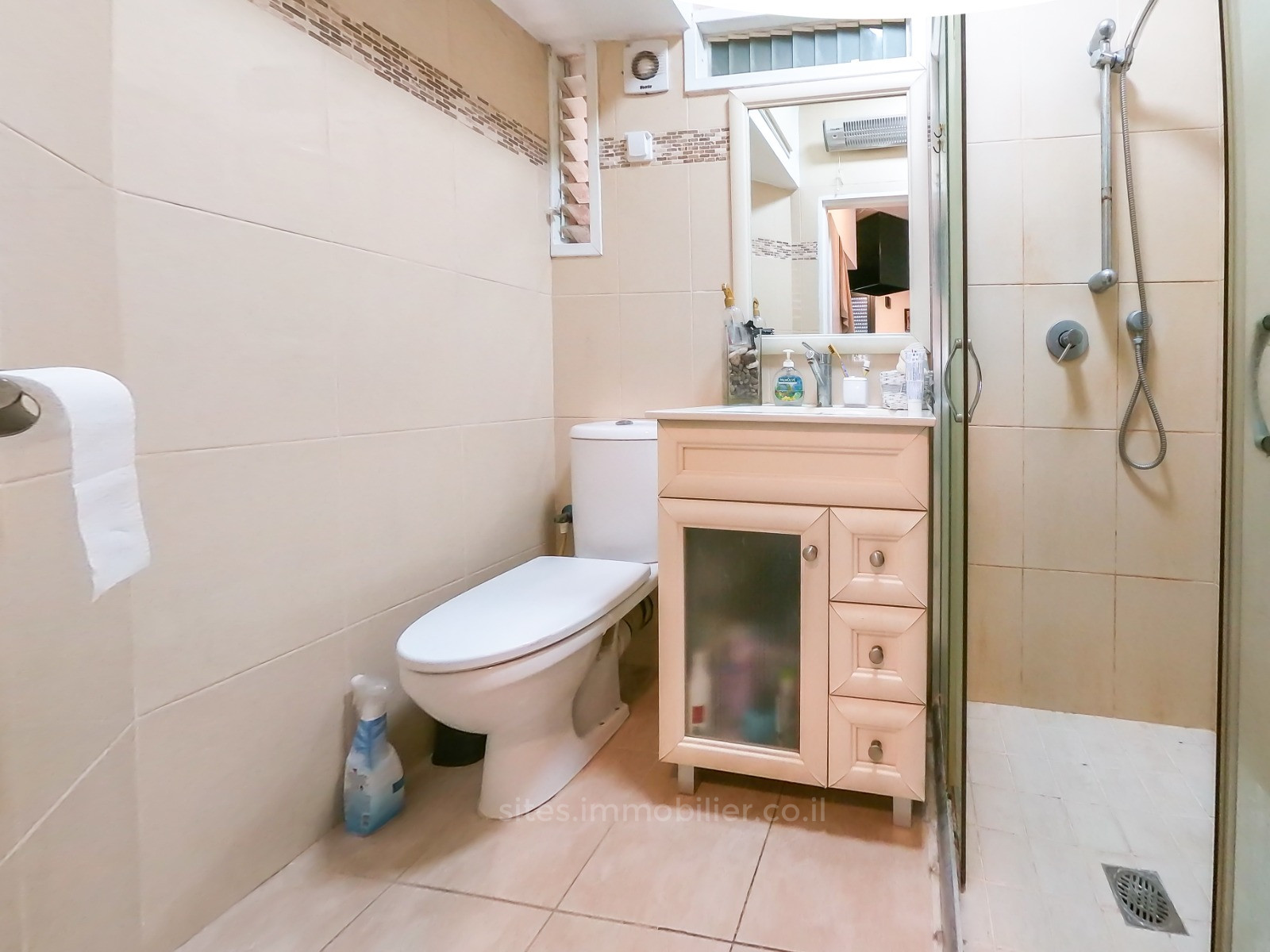 Apartamento 3.5 cômodos  Tel Aviv Namal Tel Aviv 457-IBL-1307