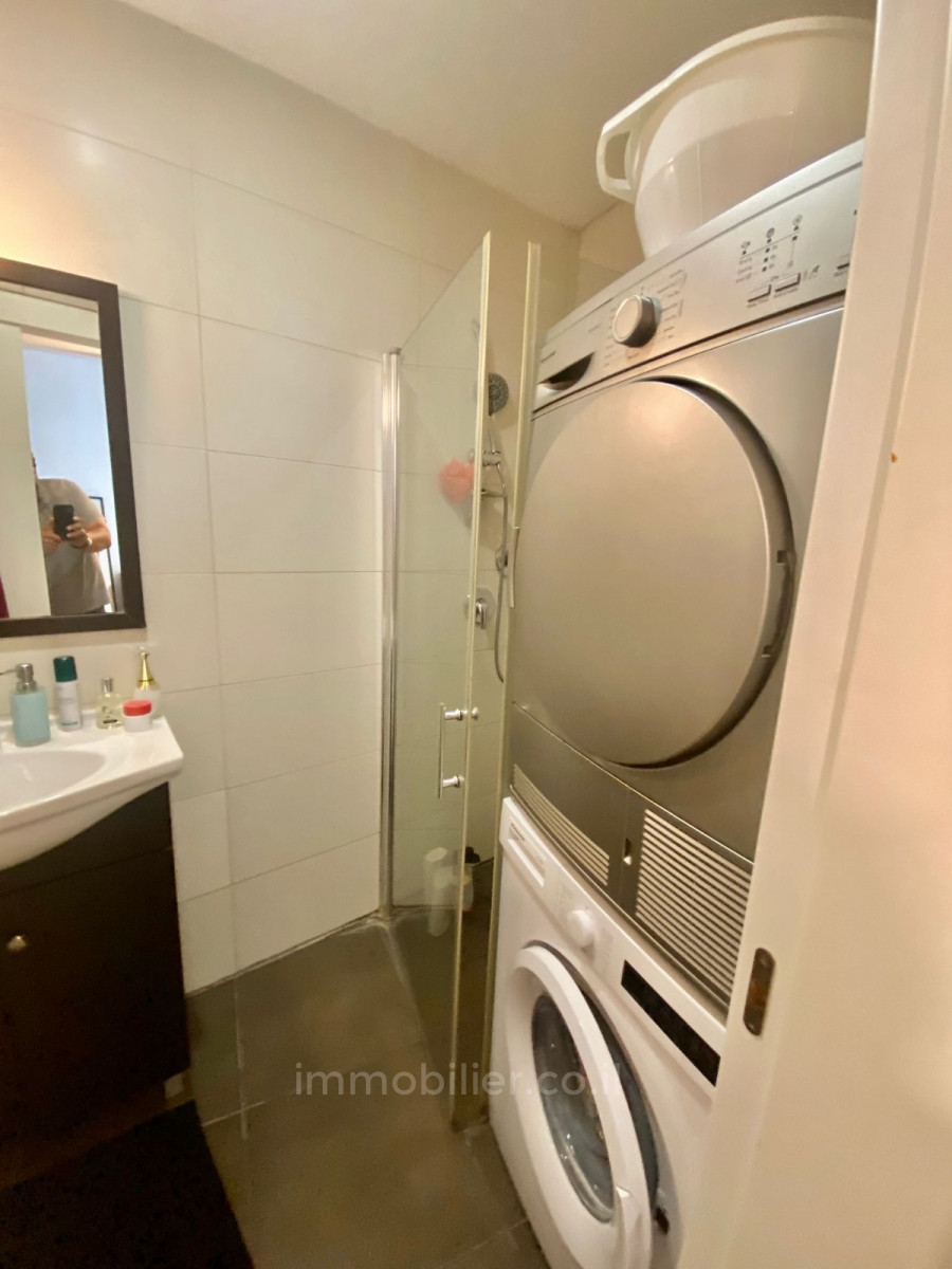 Apartamento 2 cômodos  Tel Aviv Região marítima 457-IBL-1341