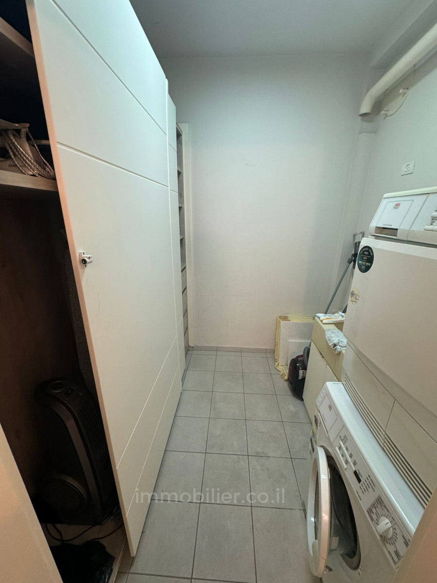 Apartamento 3.5 cômodos  Tel Aviv Park Tzameret 457-IBL-1344