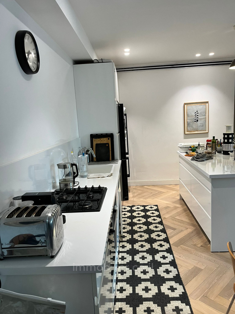 Apartamento 4 cômodos Tel Aviv Centro da cidade 457-IBL-1358