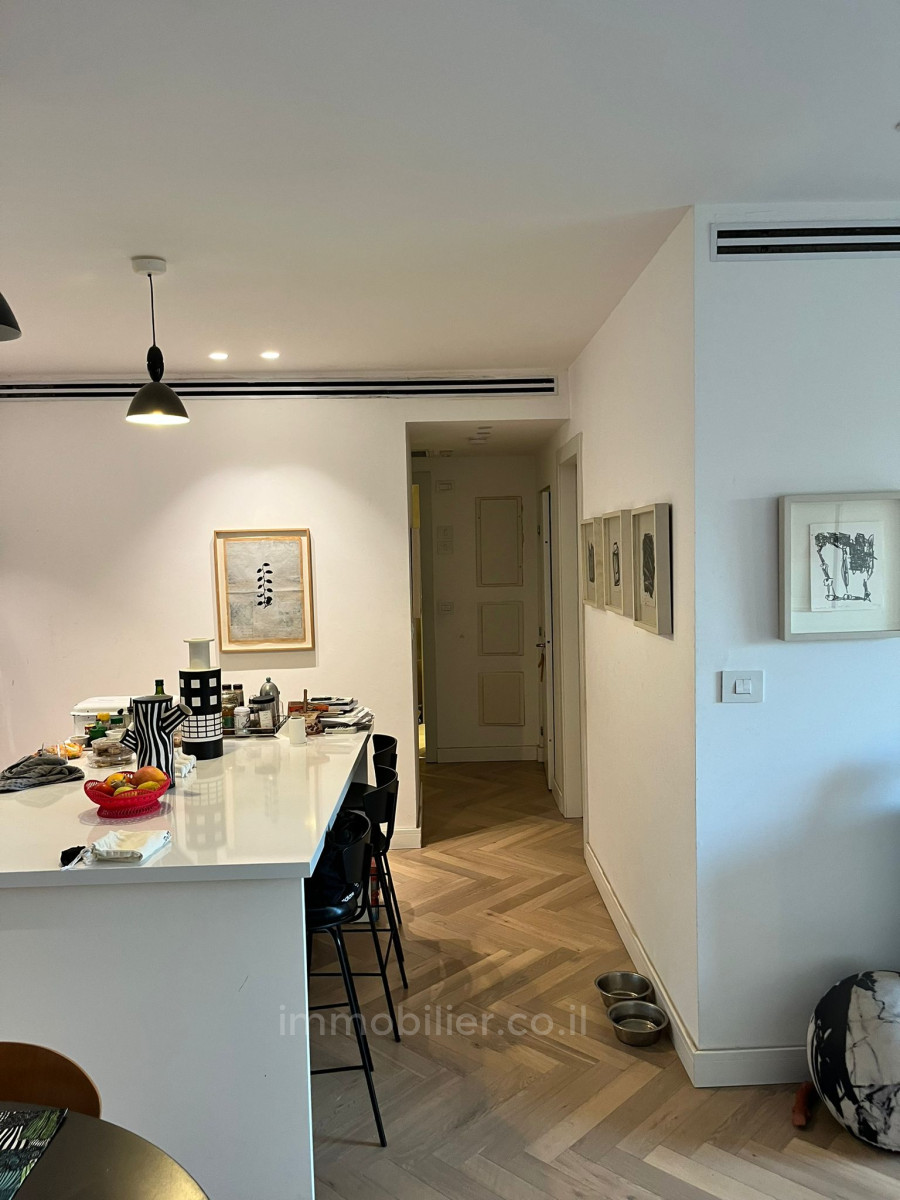 Apartamento 4 cômodos Tel Aviv Centro da cidade 457-IBL-1358