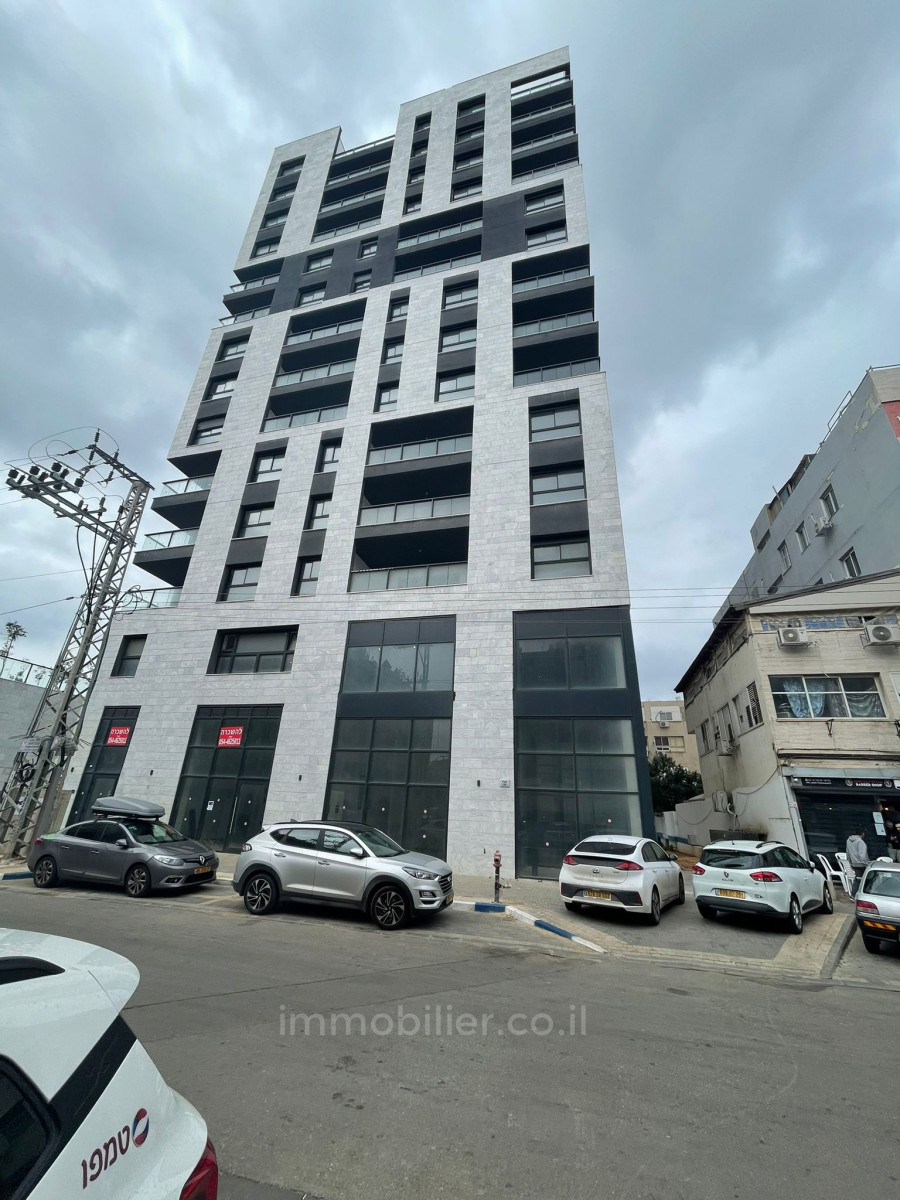 Apartamento 3 cômodos  Netanya Centro da cidade 457-IBL-1389