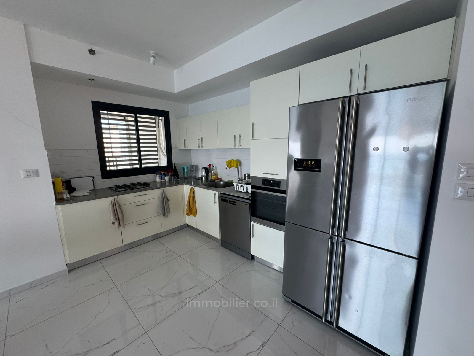 Apartamento 3 cômodos  Netanya Kikar 457-IBL-1395