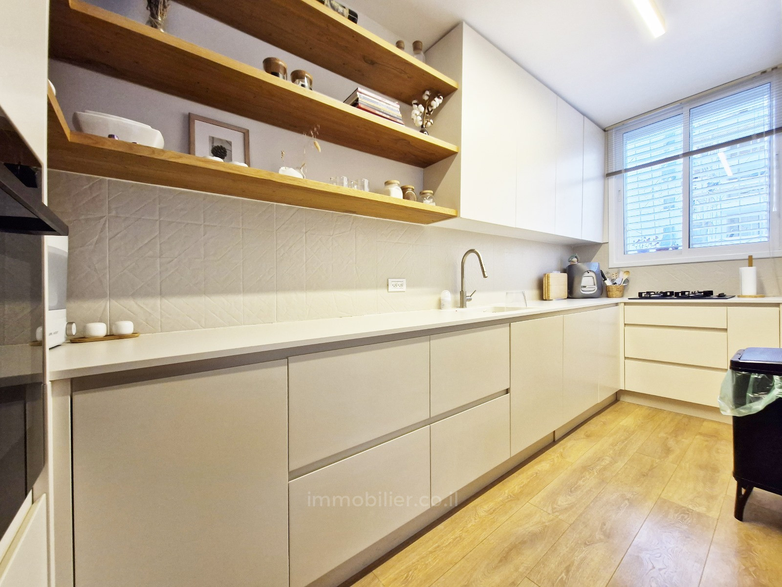 Apartamento 3 cômodos  Tel Aviv Nahalat Itshak 457-IBL-1397