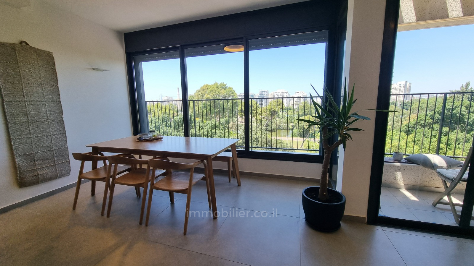 Apartamento 3.5 cômodos  Tel Aviv Yehouda hamakaby 457-IBL-1401