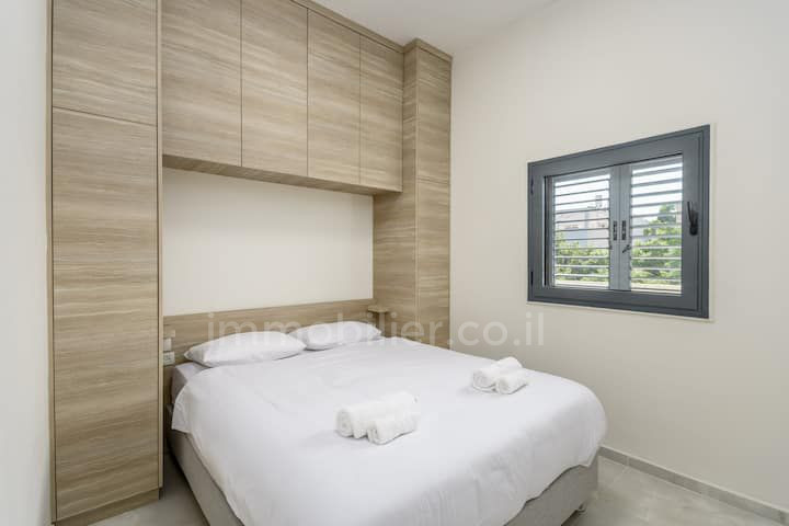 Duplex 3 cômodos  Tel Aviv Dizengof 457-IBL-1402