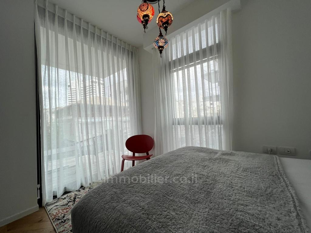 Apartamento 3 cômodos  Tel Aviv Kerem Hatemanim 457-IBL-1415