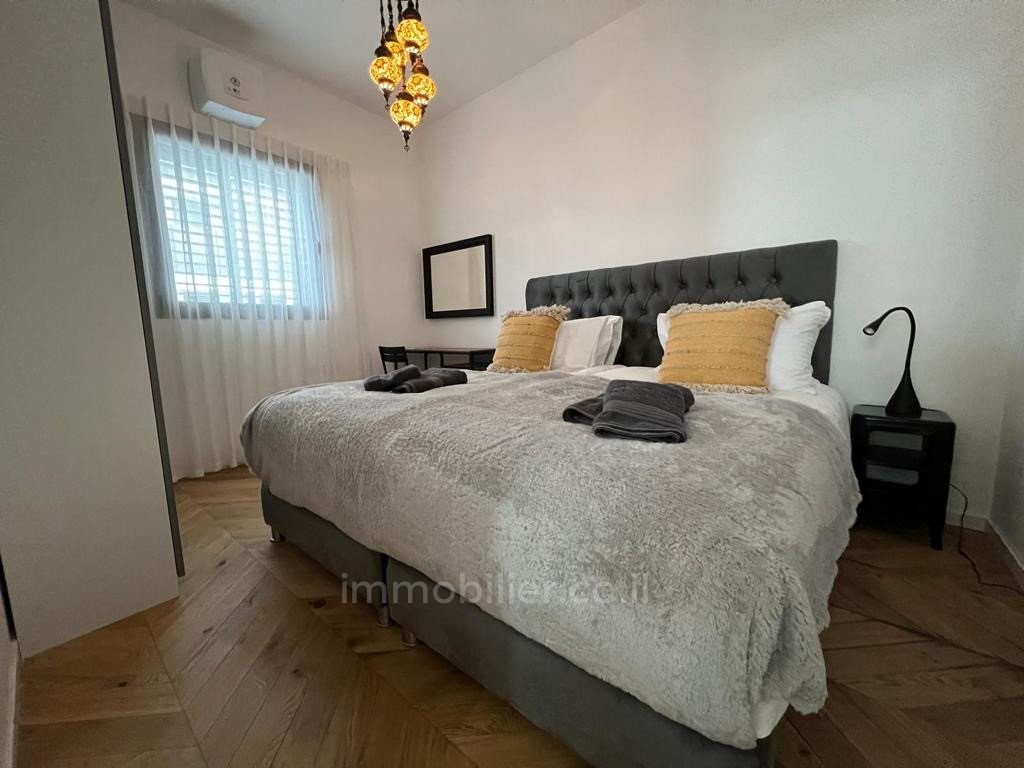 Apartamento 3 cômodos  Tel Aviv Kerem Hatemanim 457-IBL-1415