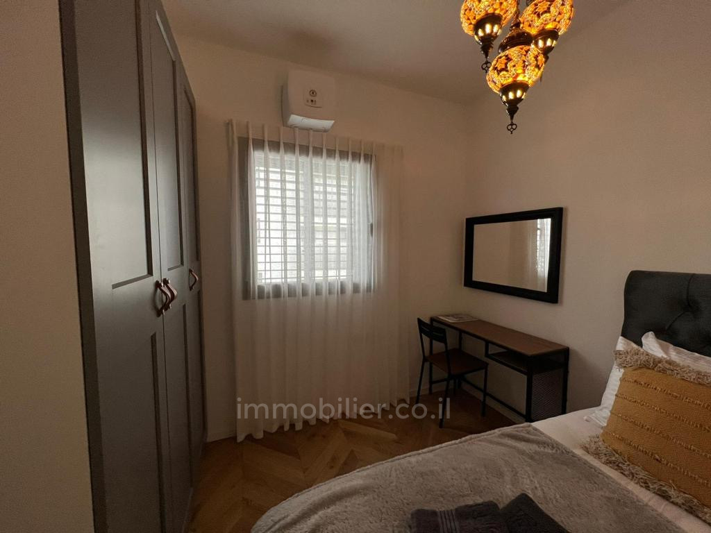 Apartamento 3 cômodos  Tel Aviv Kerem Hatemanim 457-IBL-1415