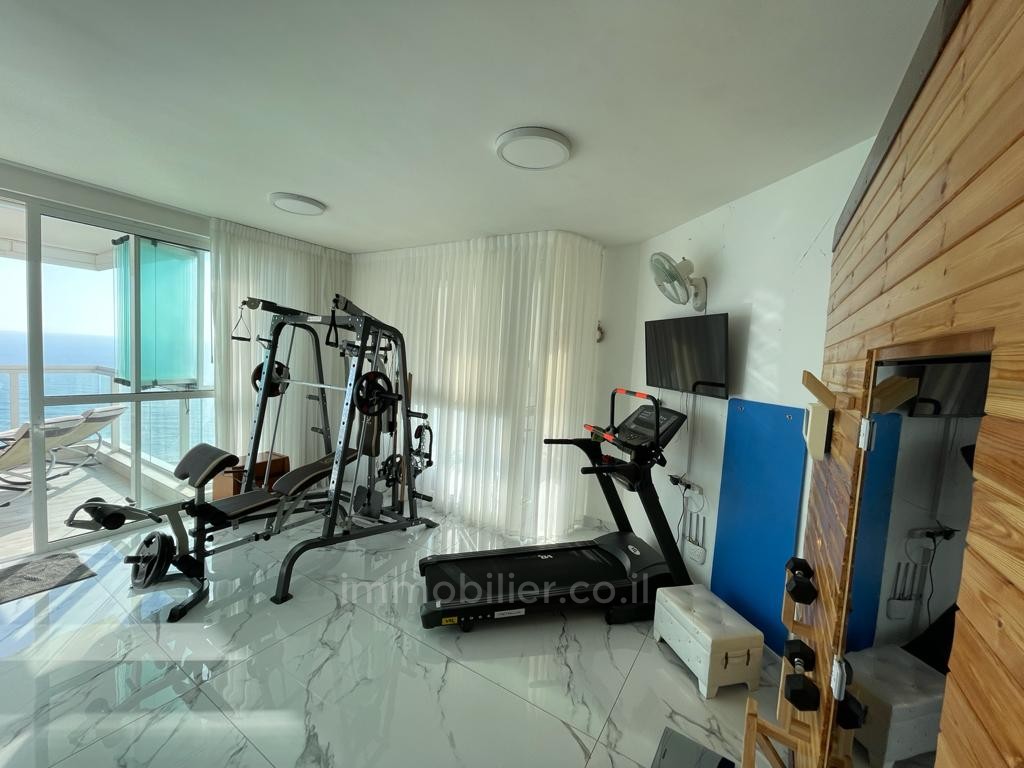 Apartamento 6 cômodos  Netanya Kikar 457-IBL-965