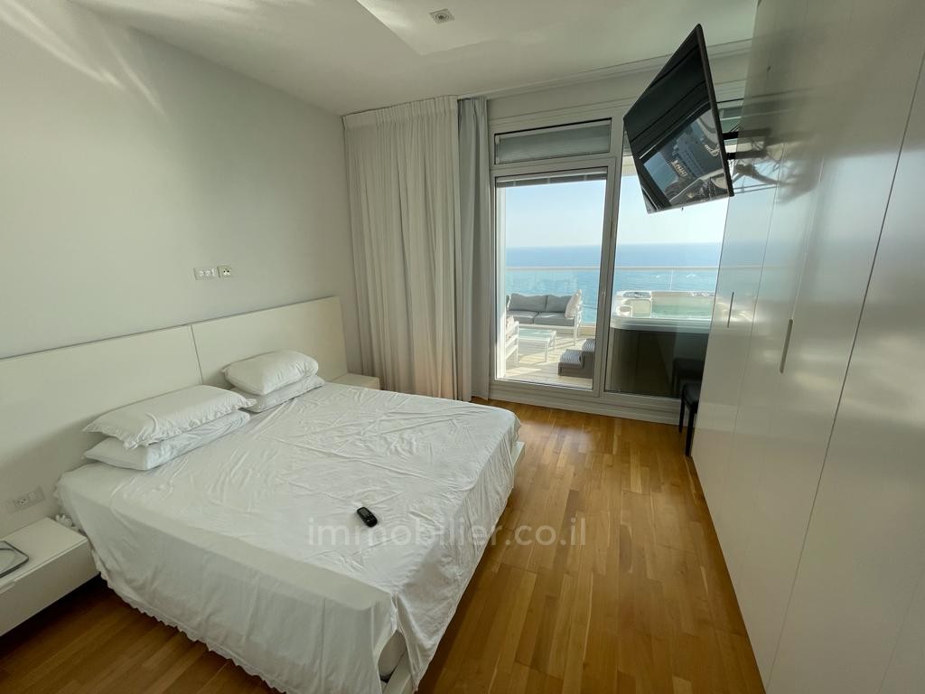 Apartamento 6 cômodos  Netanya Kikar 457-IBL-965