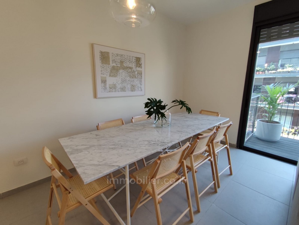 Apartamento 5 cômodos  Tel Aviv Florentine 457-IBL-975