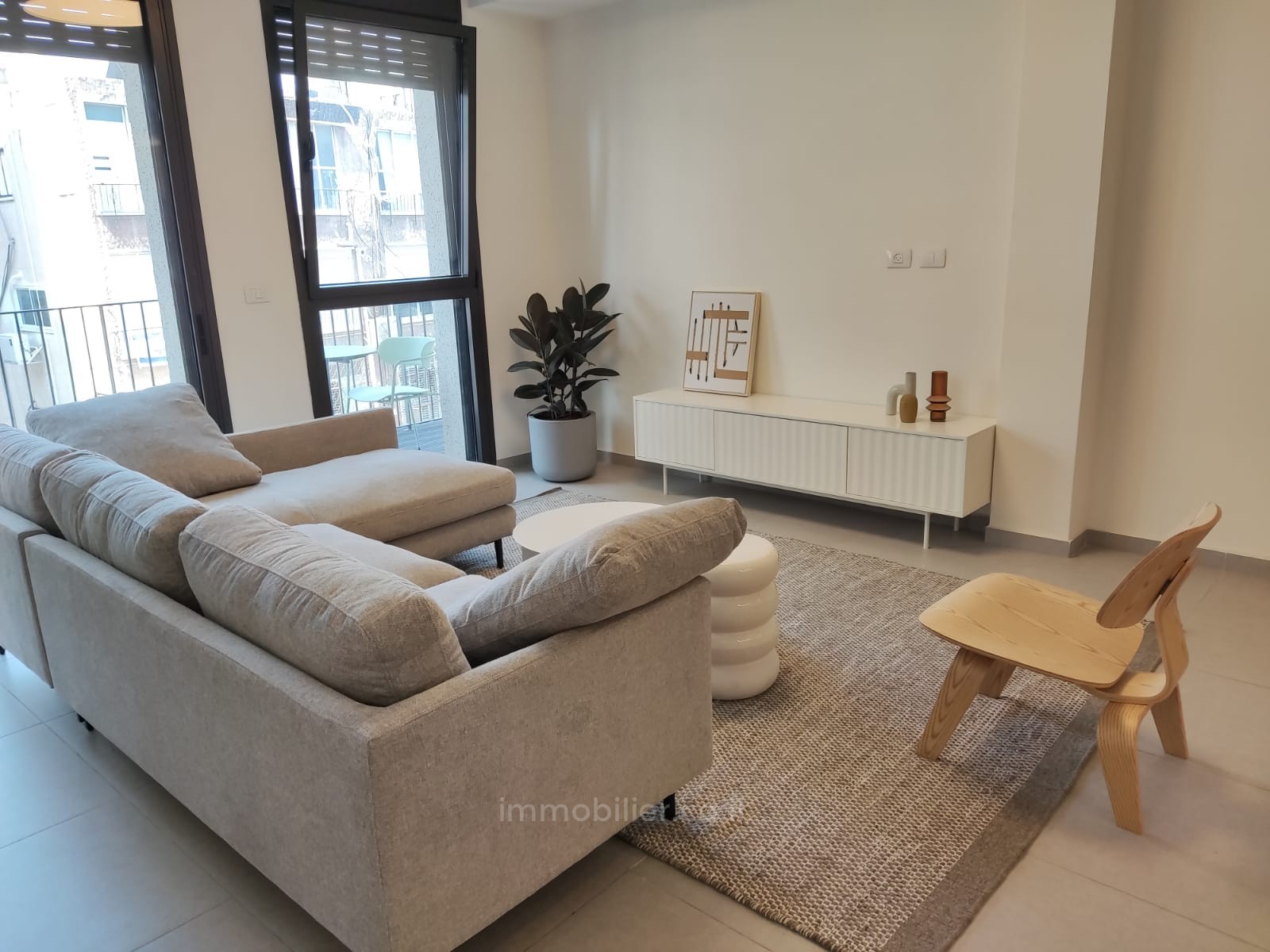 Apartamento 5 cômodos  Tel Aviv Florentine 457-IBL-975