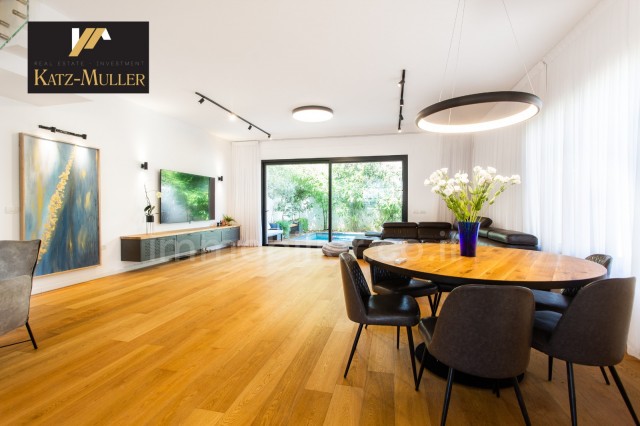 Venda Casarão Kfar Yona