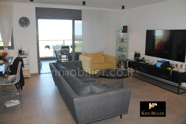 Venda Apartamento Kfar Yona