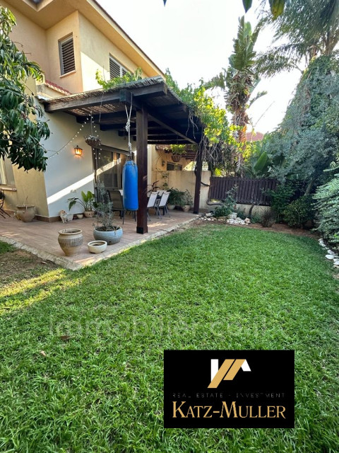 Venda Casarão Kfar Yona