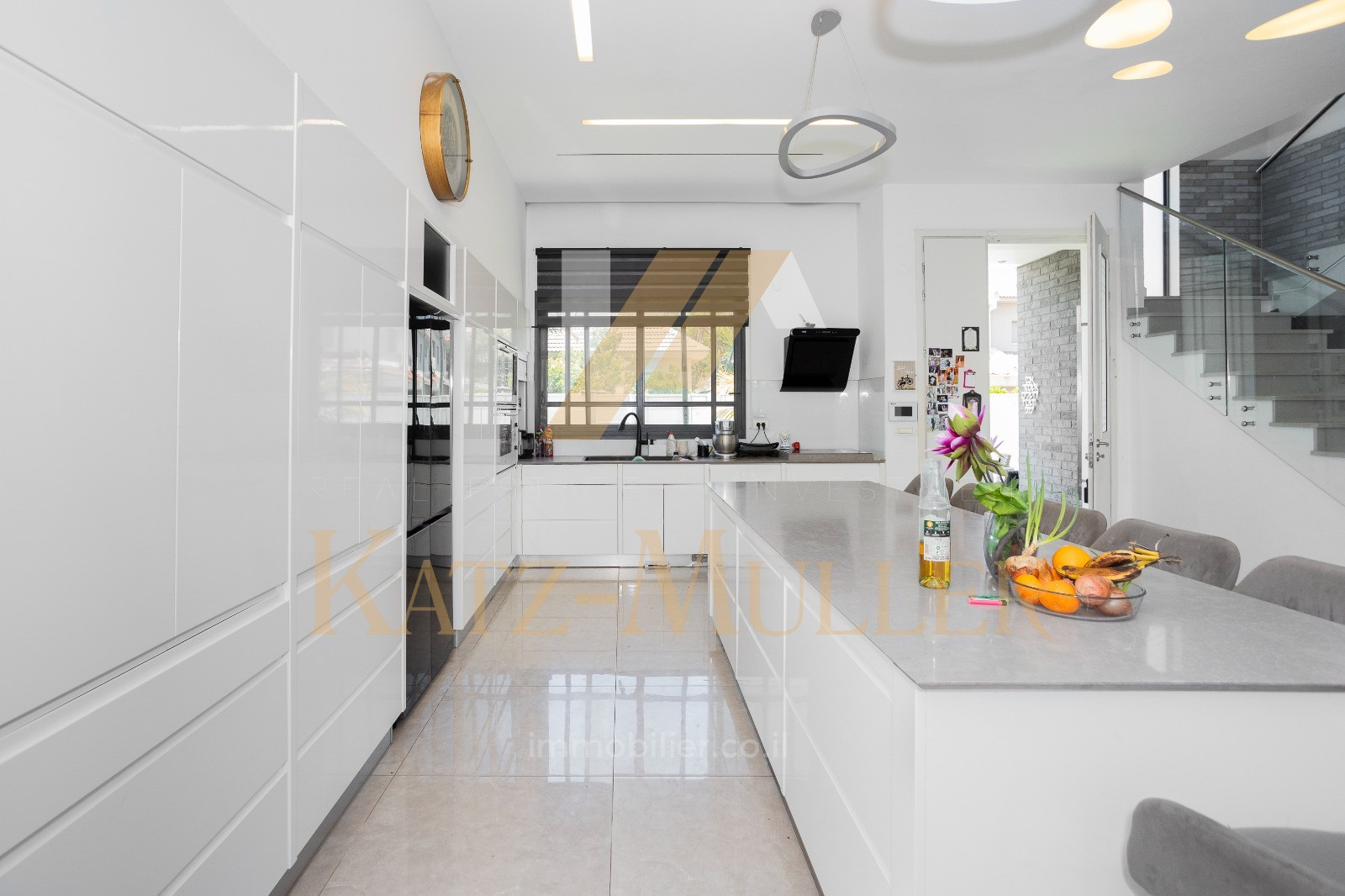 Casarão 8 cômodos Kfar Yona Kfar Yona 478-IBL-368