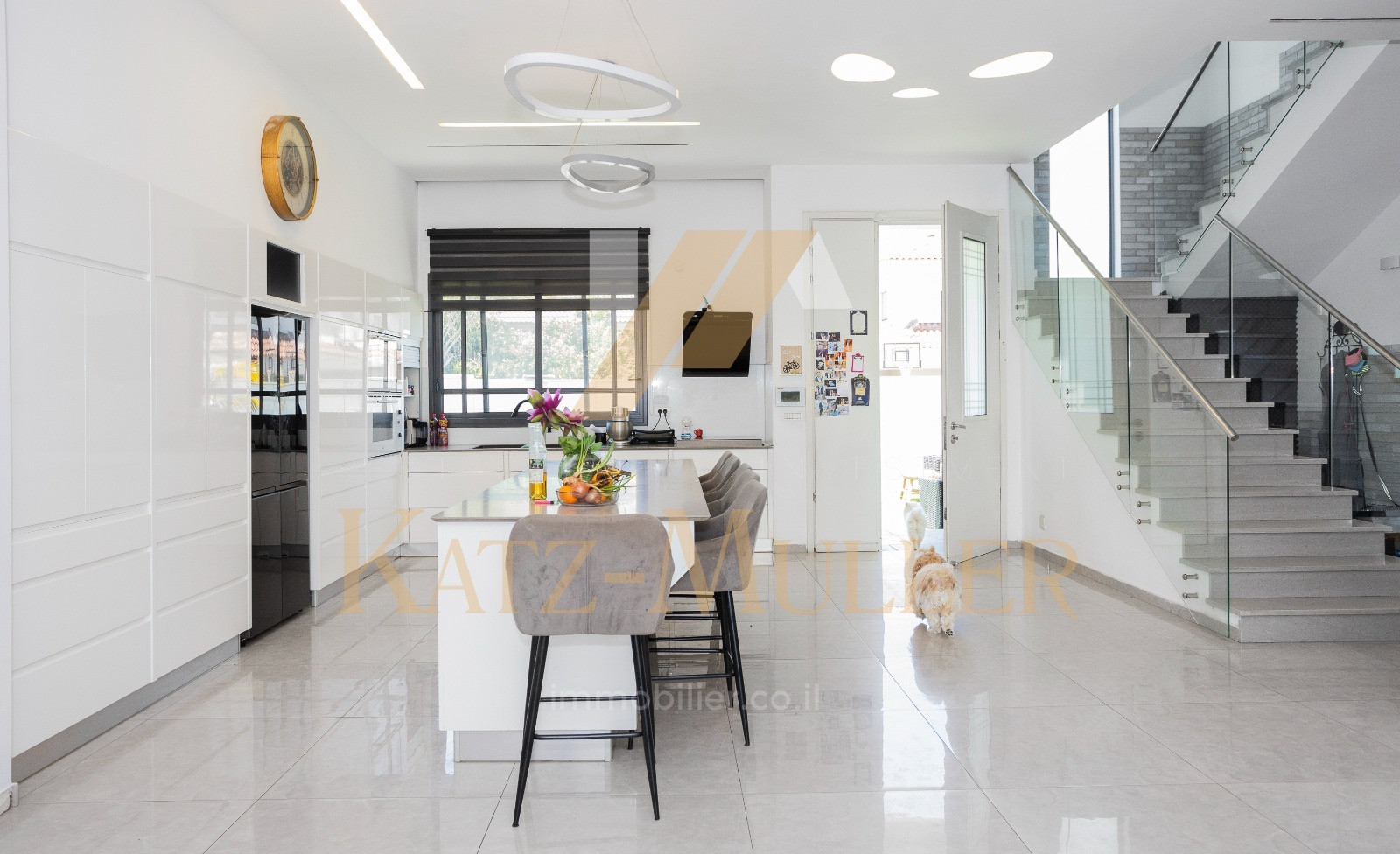 Casarão 8 cômodos Kfar Yona Kfar Yona 478-IBL-368