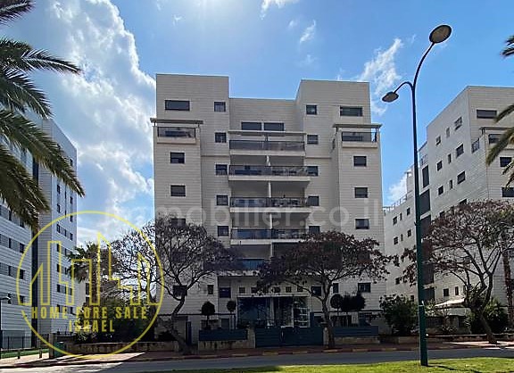 Apartamento 5 cômodos  Netanya Agamim 509-IBL-35