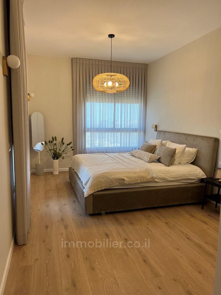 Apartamento 5 cômodos  Ashdod Mar 511-IBL-1111