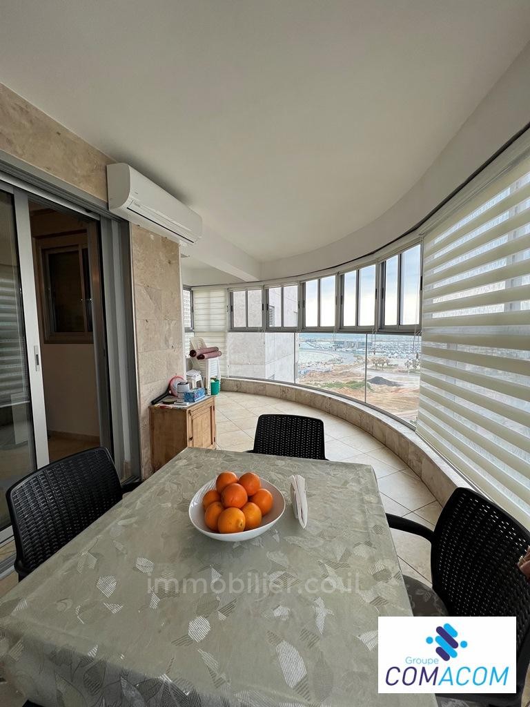 Apartamento 4 cômodos  Ashdod Marina 511-IBL-1211