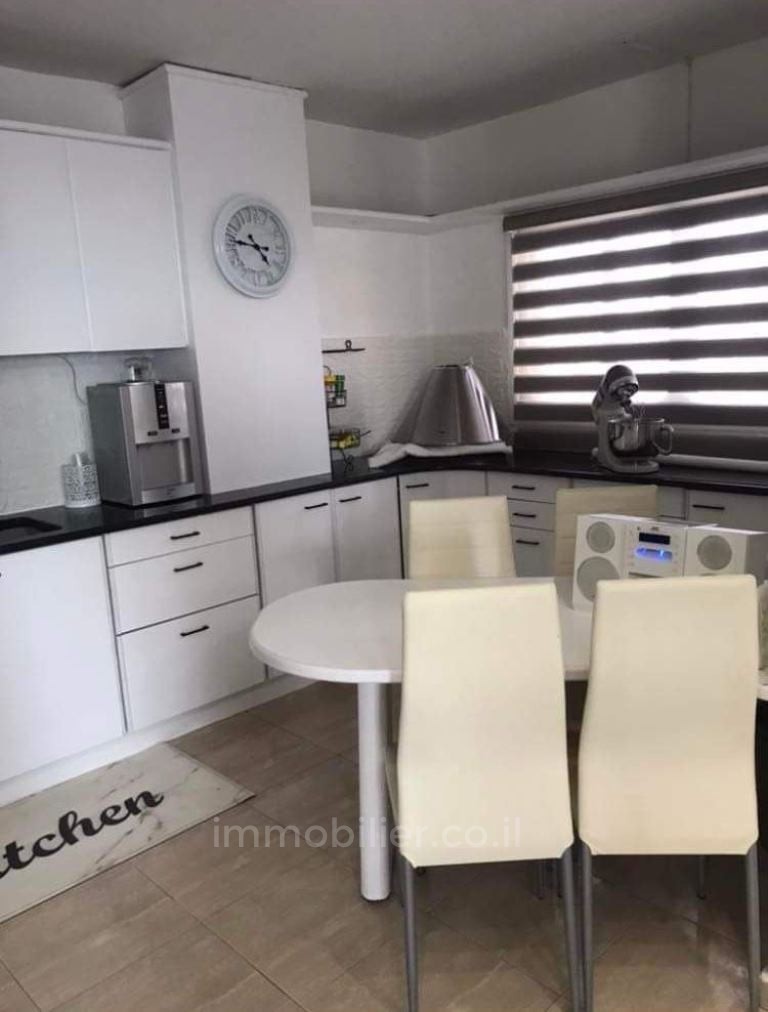 Apartamento 4 cômodos  Ashdod Youd Alef 511-IBL-1270