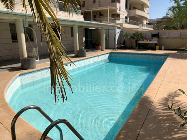 Apartamento garden 6 cômodos  Ashdod Marina 511-IBL-1358