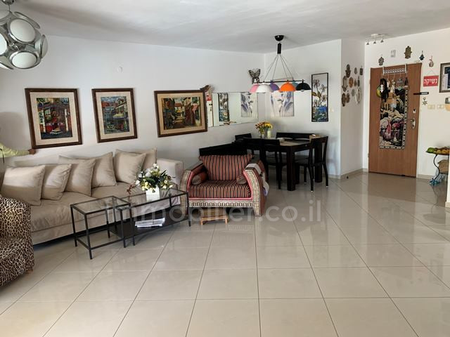 Apartamento garden 6 cômodos  Ashdod Marina 511-IBL-1358