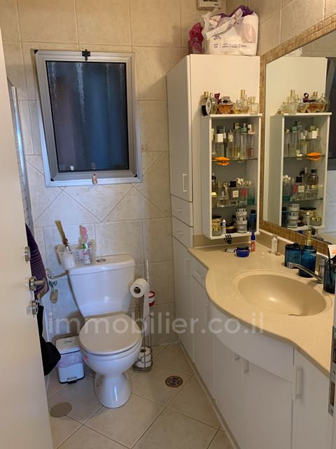 Apartamento garden 6 cômodos  Ashdod Marina 511-IBL-1358