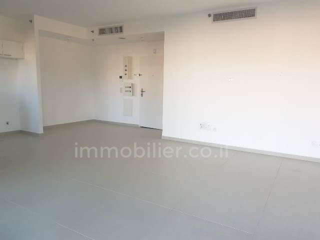 Apartamento 2 cômodos  Herzliya Herzliya 511-IBL-1390