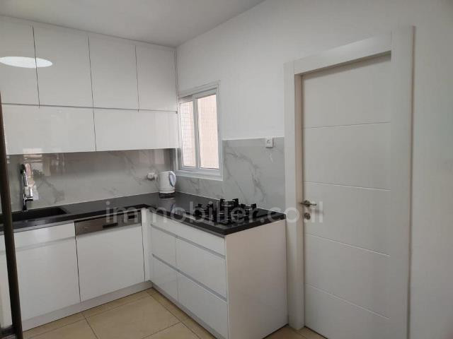 Apartamento 4 cômodos  Ashdod Youd Alef 511-IBL-1461