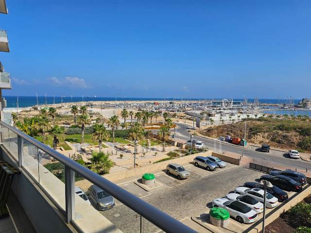 Apartamento 4 cômodos  Ashdod Marina 511-IBL-1484