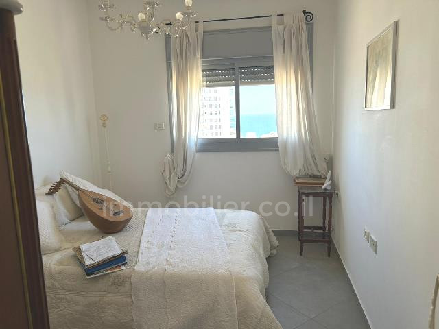 Apartamento 5 cômodos  Ashdod Mar 511-IBL-1495