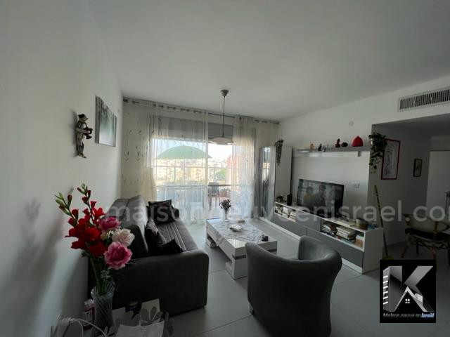 Apartamento 3 cômodos  Netanya Kikar 513-IBL-127