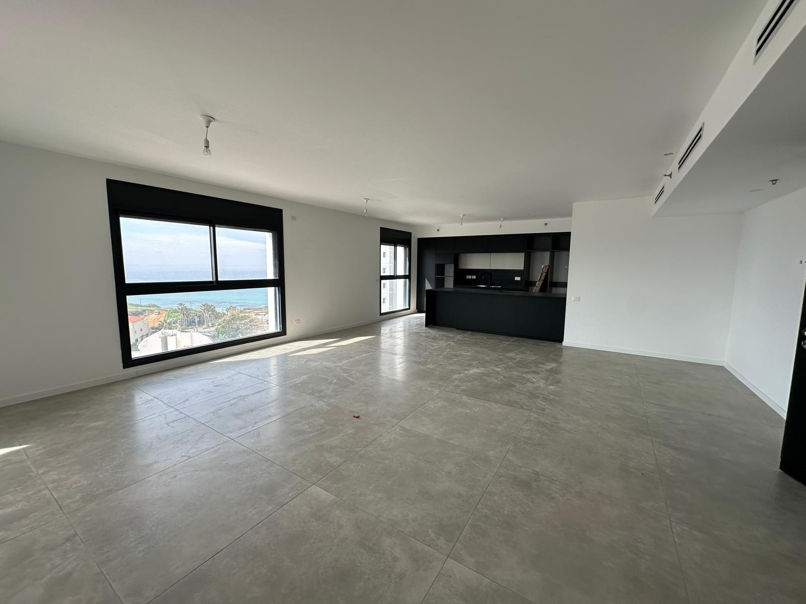 Apartamento 5 cômodos Netanya Ein Hatechelet 513-IBL-191