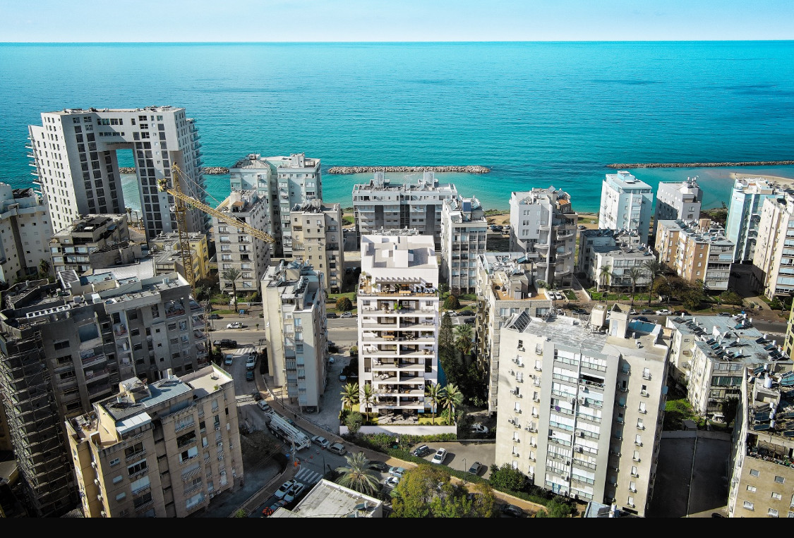 Casarão 5.5 cômodos Netanya Kikar 513-IBL-217