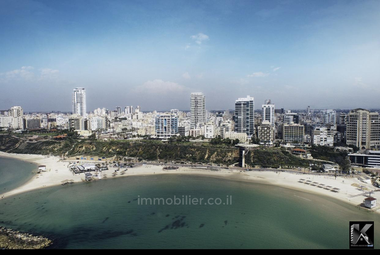 Apartamento 3 cômodos  Netanya Kikar 513-IBL-93