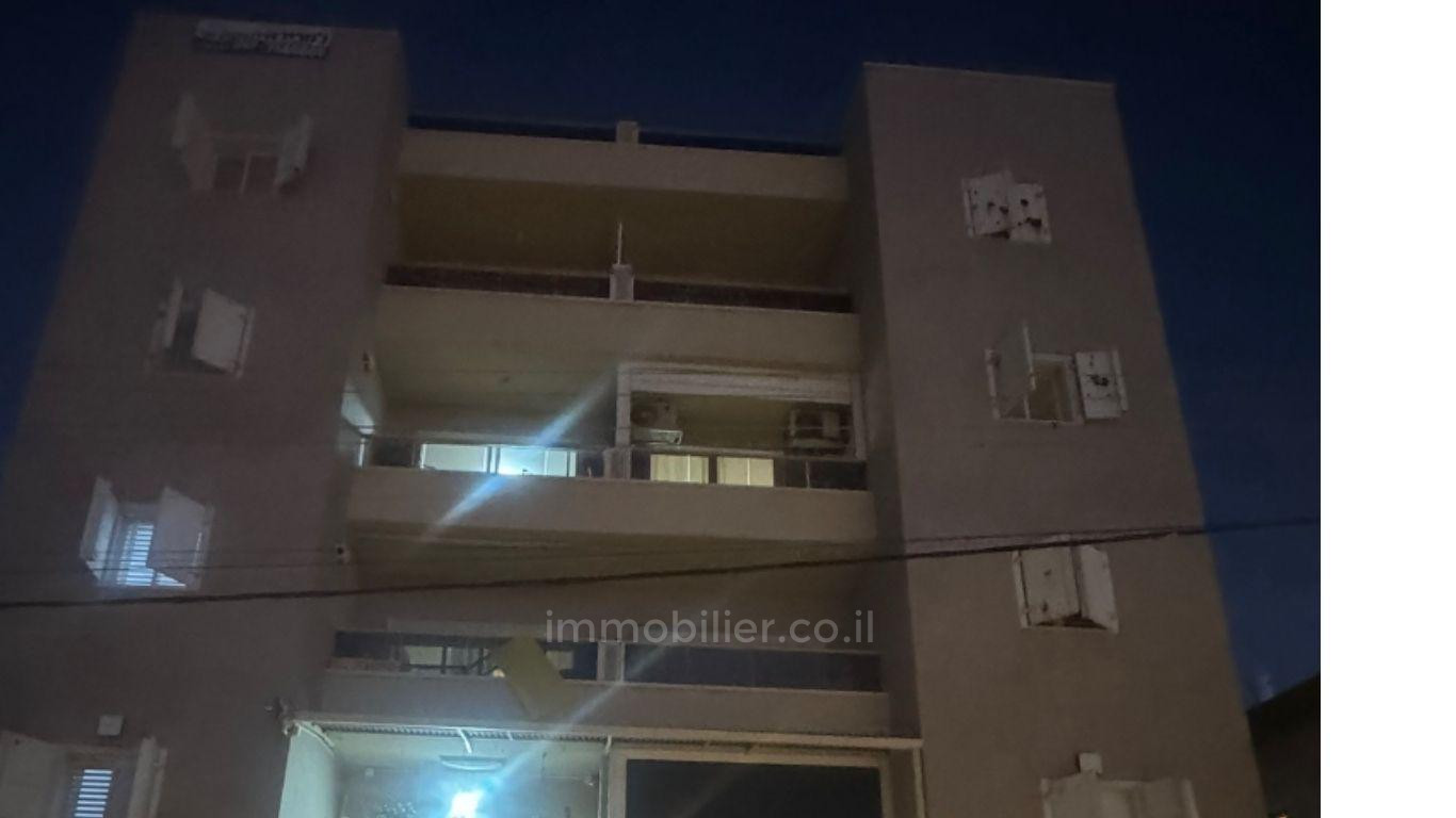 Apartamento 4 cômodos Nahariya Centro da cidade 523-IBL-31