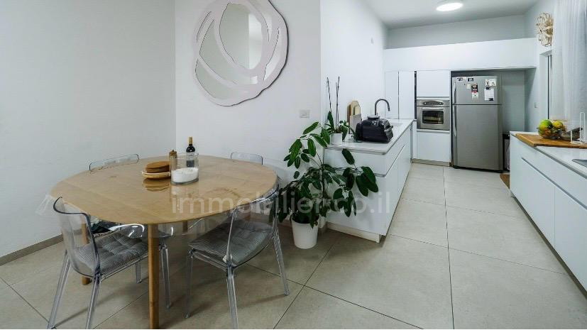 Apartamento garden 5 cômodos Nahariya Nahariya 523-IBL-38