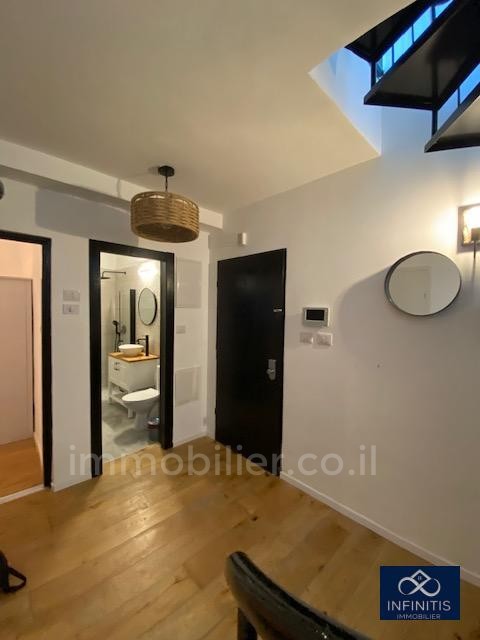 Duplex 3 cômodos  Tel Aviv Ben-Yehuda 527-IBL-10