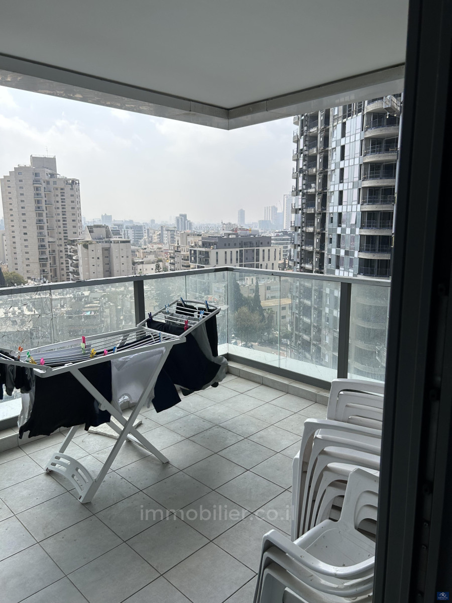 Apartamento 4 cômodos  Ramat Gan Rue Jabotinski 527-IBL-112