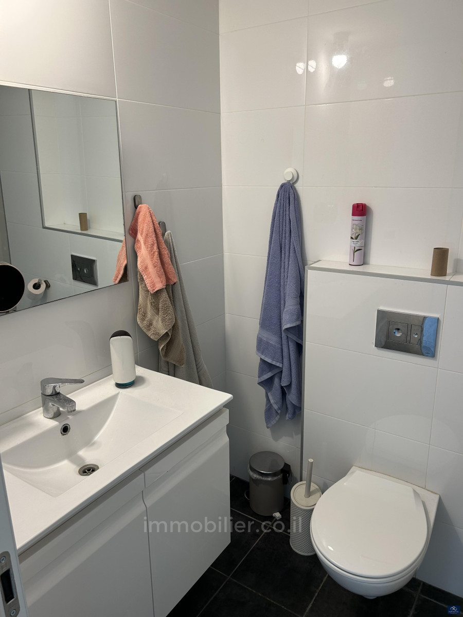 Apartamento 4 cômodos  Ramat Gan Rue Jabotinski 527-IBL-112