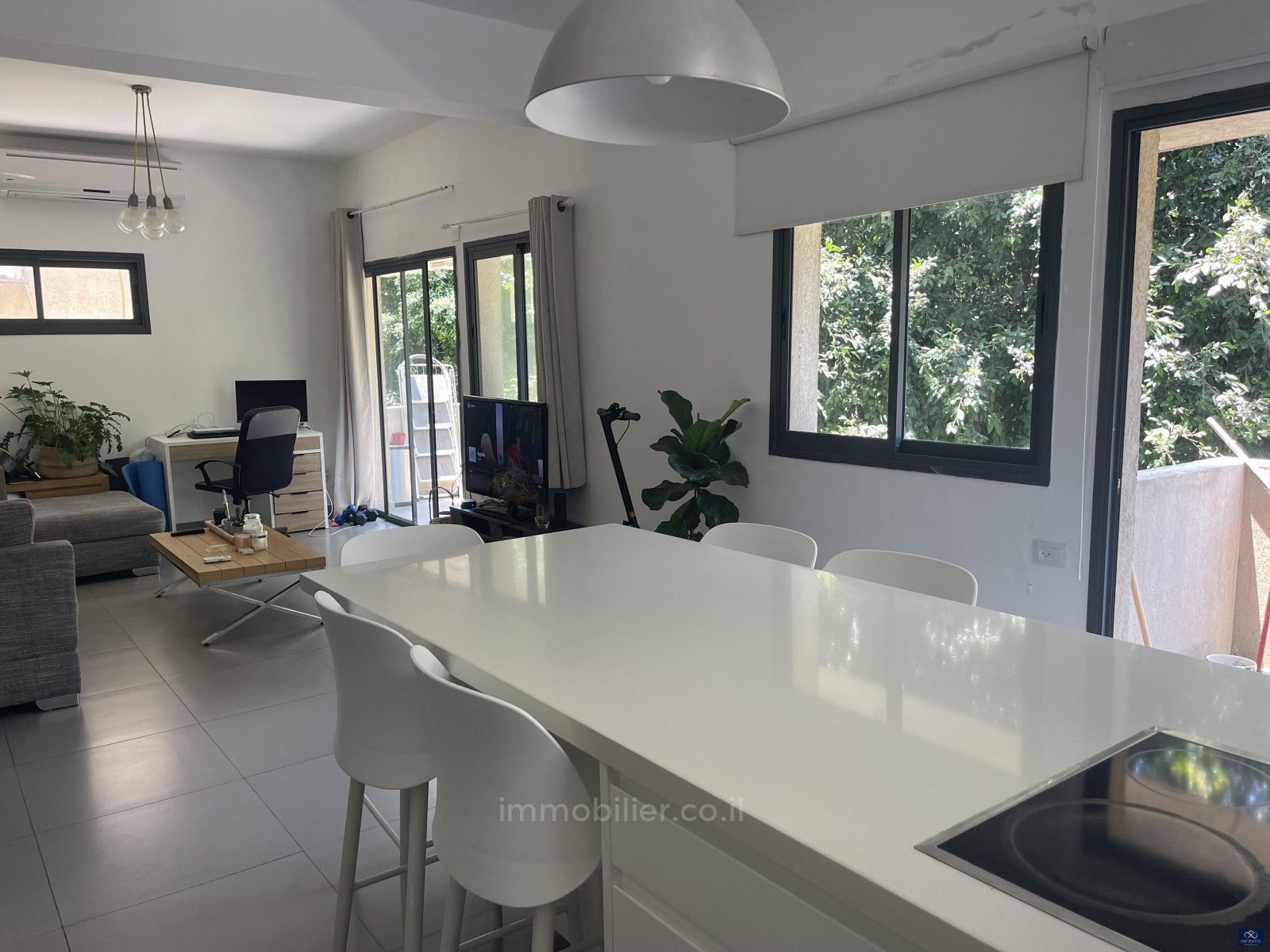 Apartamento 3 cômodos  Tel Aviv Dizengof 527-IBL-11