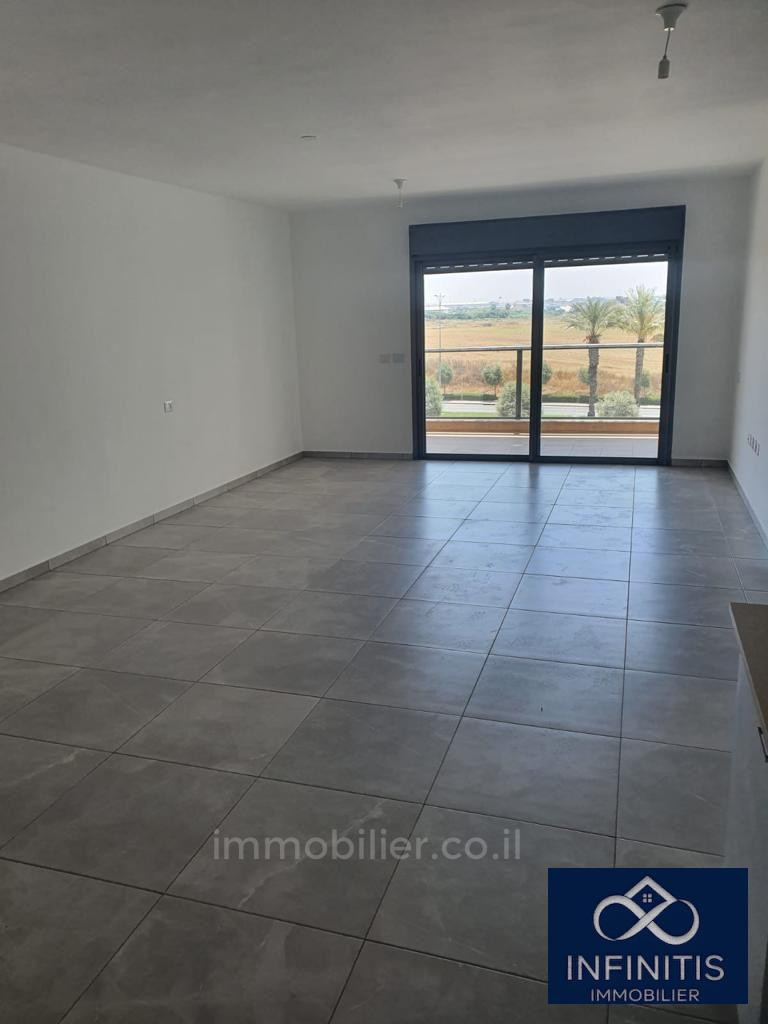 Apartamento 5 cômodos  Ascalão Ascalão 527-IBL-124