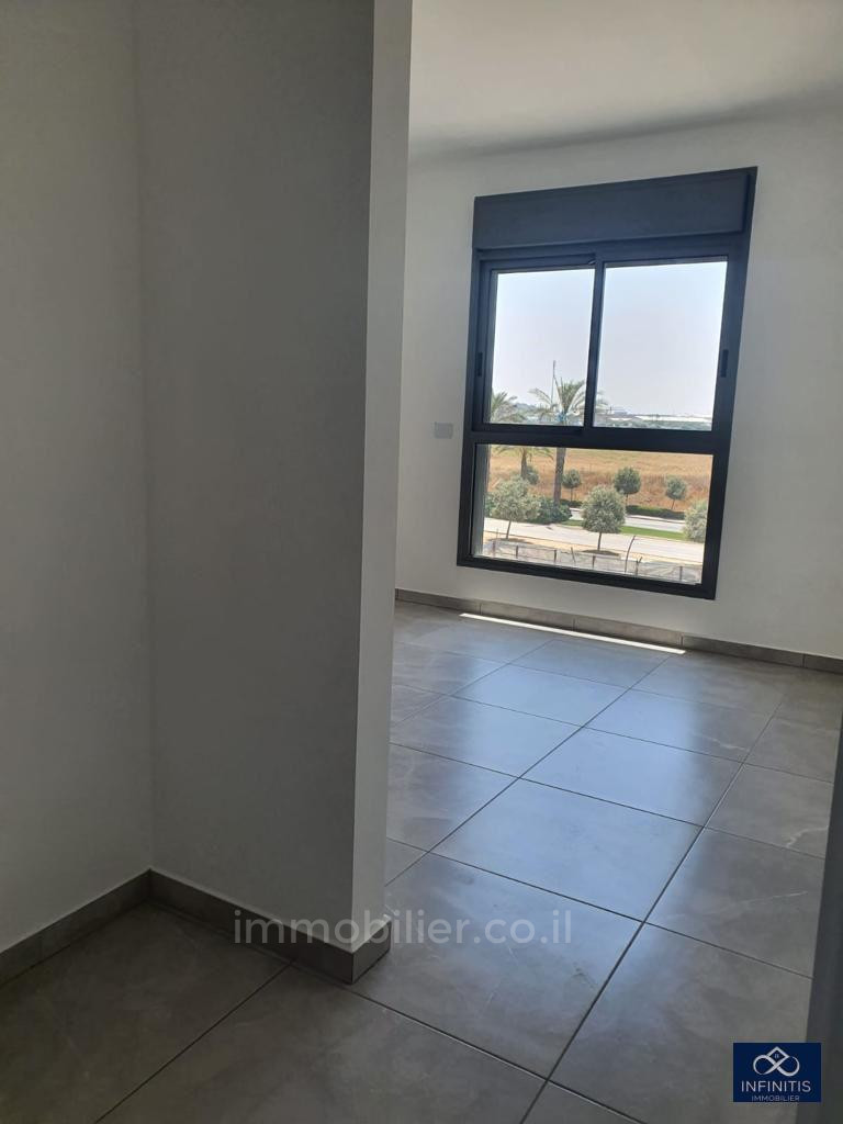 Apartamento 5 cômodos  Ascalão Ascalão 527-IBL-124