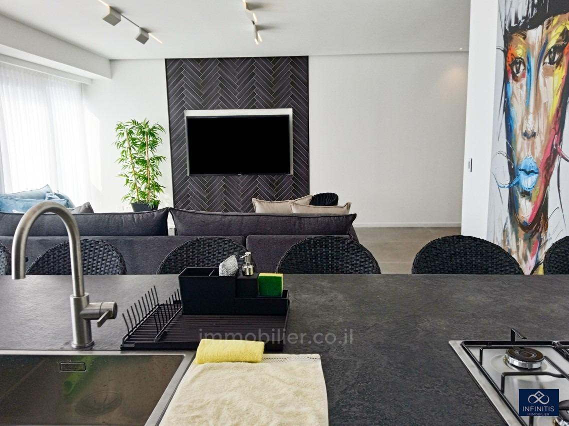 Apartamento 4 cômodos  Tel Aviv tel aviv 527-IBL-126