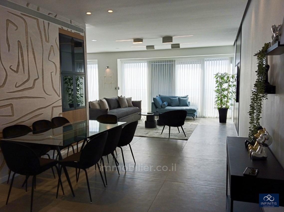 Apartamento 4 cômodos  Tel Aviv tel aviv 527-IBL-126