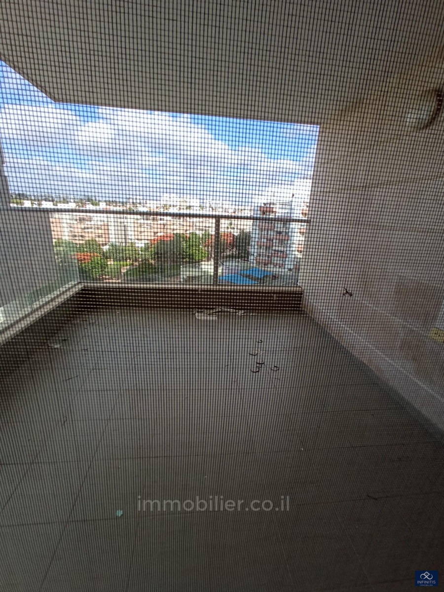 Apartamento 4 cômodos  Ascalão City 527-IBL-135